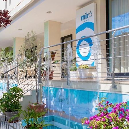 Hotel Miro Каттоліка Екстер'єр фото