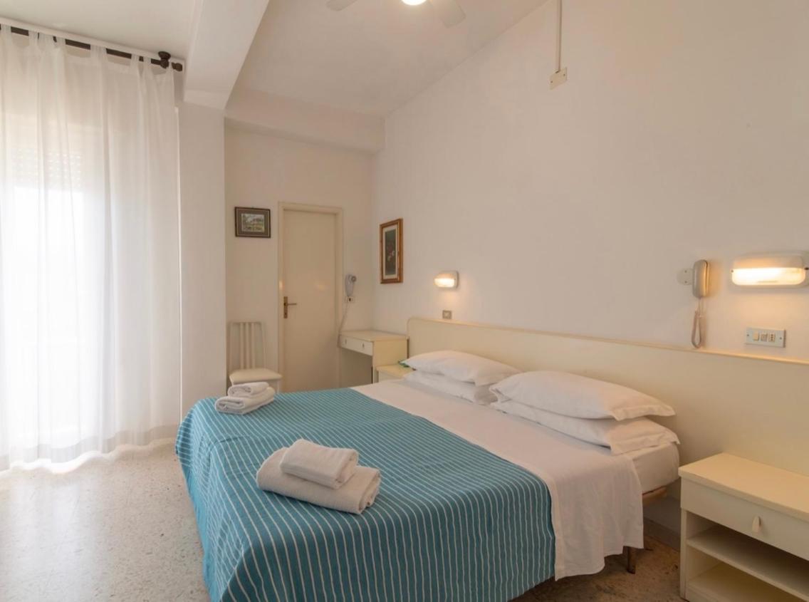 Hotel Miro Каттоліка Екстер'єр фото