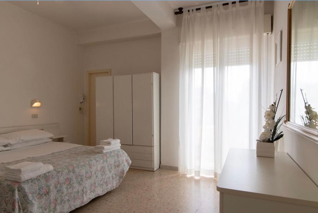 Hotel Miro Каттоліка Екстер'єр фото