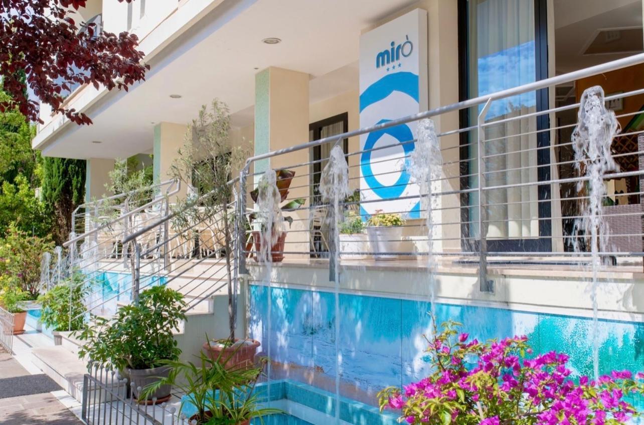 Hotel Miro Каттоліка Екстер'єр фото